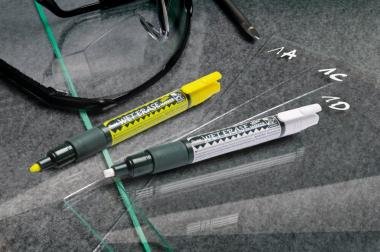 Pentel krétamarker törölhető folyékony fordítható heggyel 2-4 mm 4 db-os szett- piros, kék, sárga, fehér